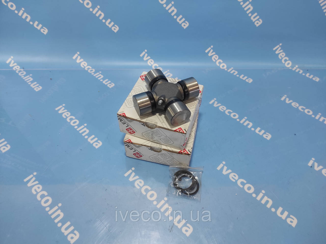 Хрестина карданного вала Iveco EuroCargo Евко Єврокарго 93160225 550295237 MG32506 AUG65101 81645CNT