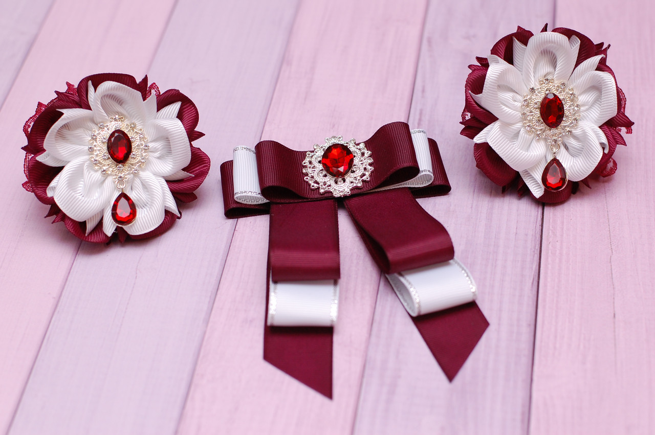 Набір банти на резинці краватка - брошка для дівчинки біло-бордовий колір 434 об