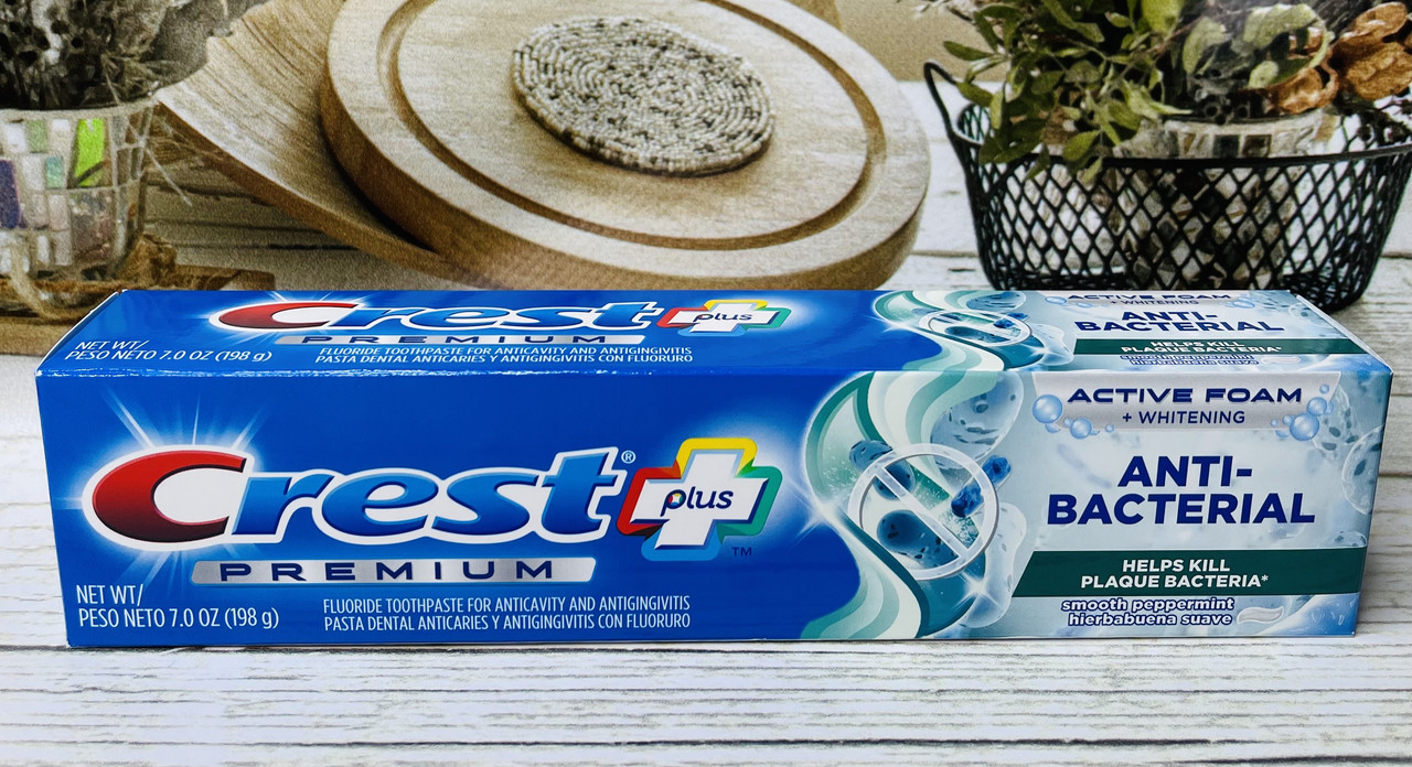 Антибактеріальна відбілююча зубна паста Crest Premium Anti-Bacterial