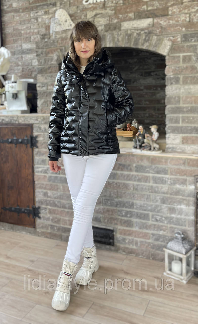 Короткий чёрный пуховик LidiiaStyle