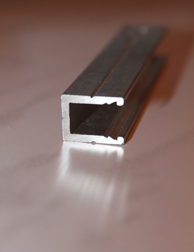 Профіль алюмінієвий П-подібний торцевий під аркуш 4 мм