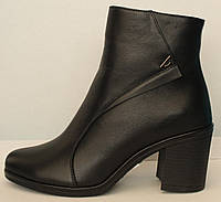 Ботинки женские черные кожаные от производителя модель КС21-508