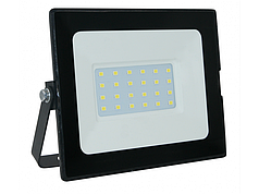 Світлодіодний прожектор Luxel 140х104х35мм 175-260V 20W IP65 (LED-LPM-20С 20W)