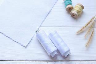 Швейна Нитка OMEGA 120 - 200м Біла 000