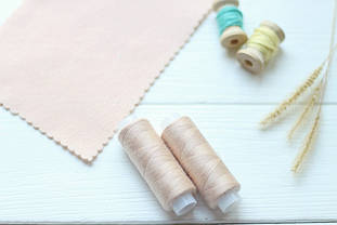 Швейна Нитка OMEGA 120 - 200м Пудра 101