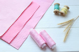 Швейна Нитка OMEGA 120 - 200м Світло-Рожева 152