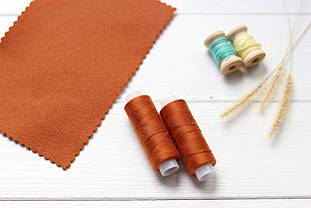 Швейна Нитка OMEGA 120 - 200м Світло-Коричнева 446