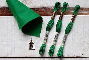 Нитки-муліне ДМС 8м Зелена 909