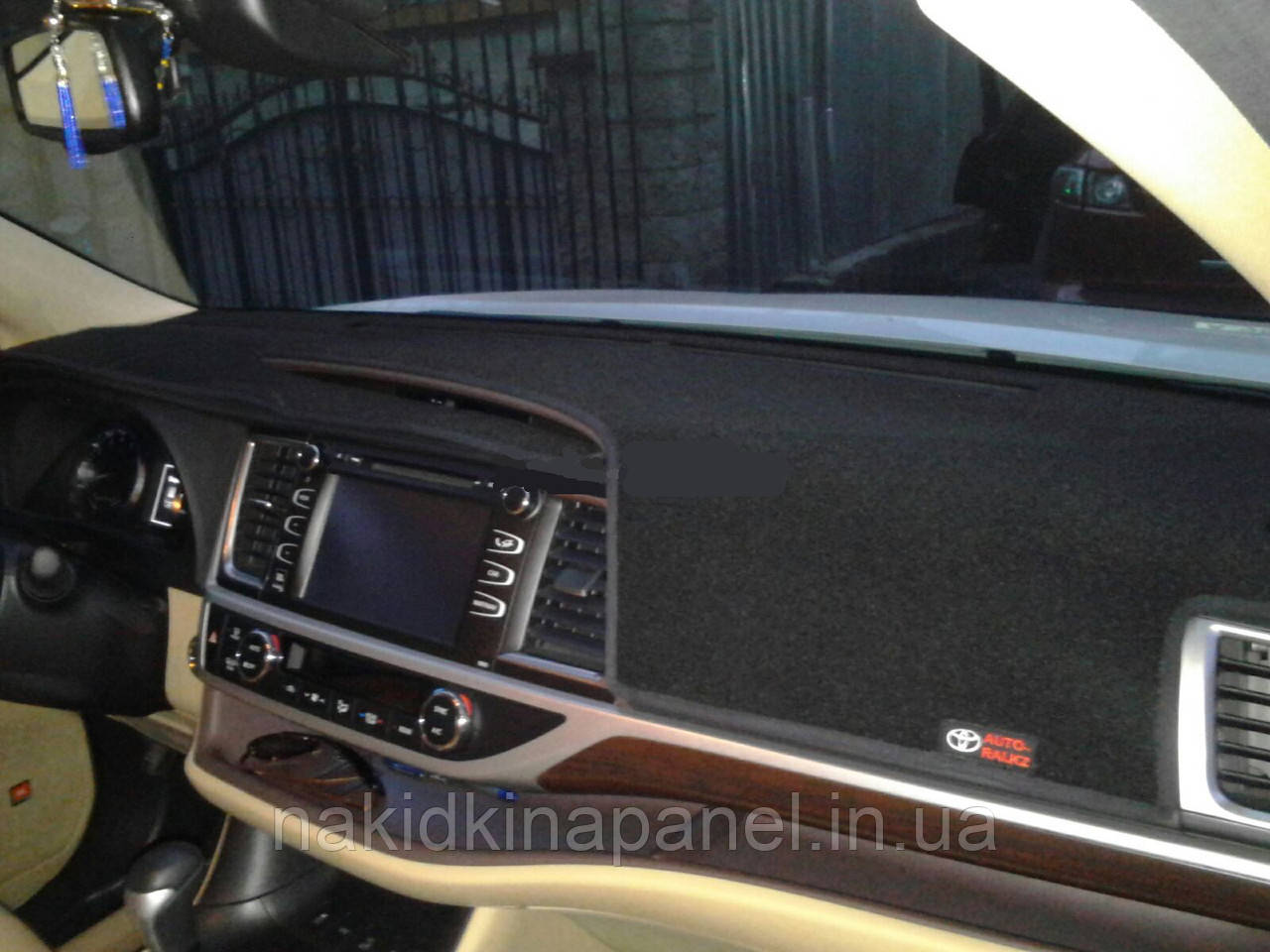 Накидка на панель приладів TOYOTA Highlander (3 пок., XU50, ), 2014+