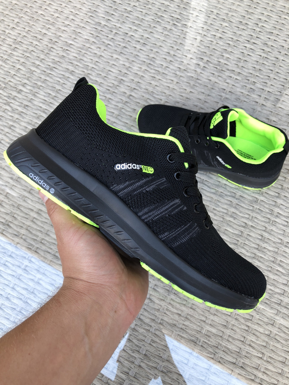 Чоловічі кросівки Adidas Neo чорні з салатовим 40