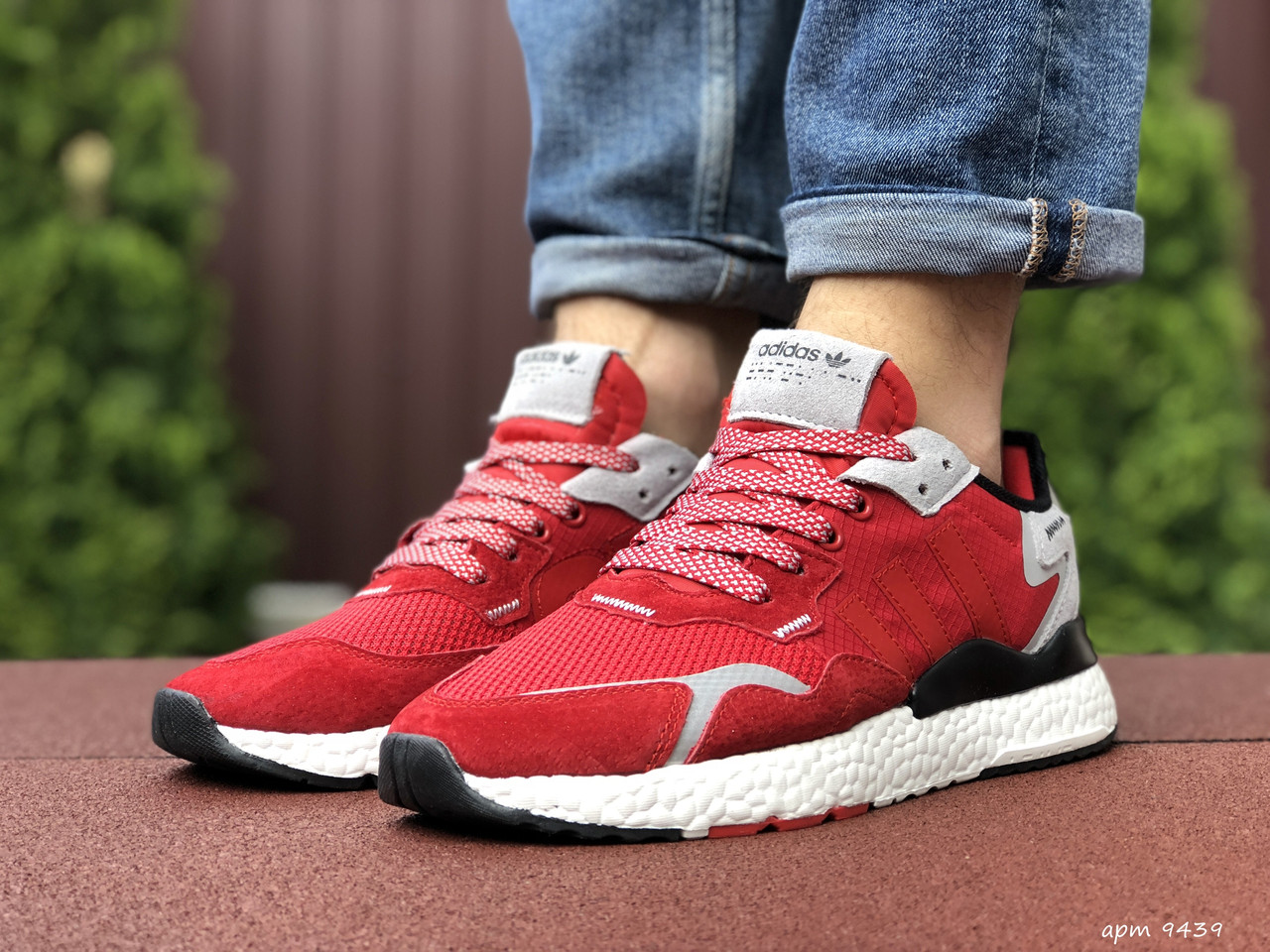 Чоловічі кросівки Adidas Nite Jogger Boost 3M червоні