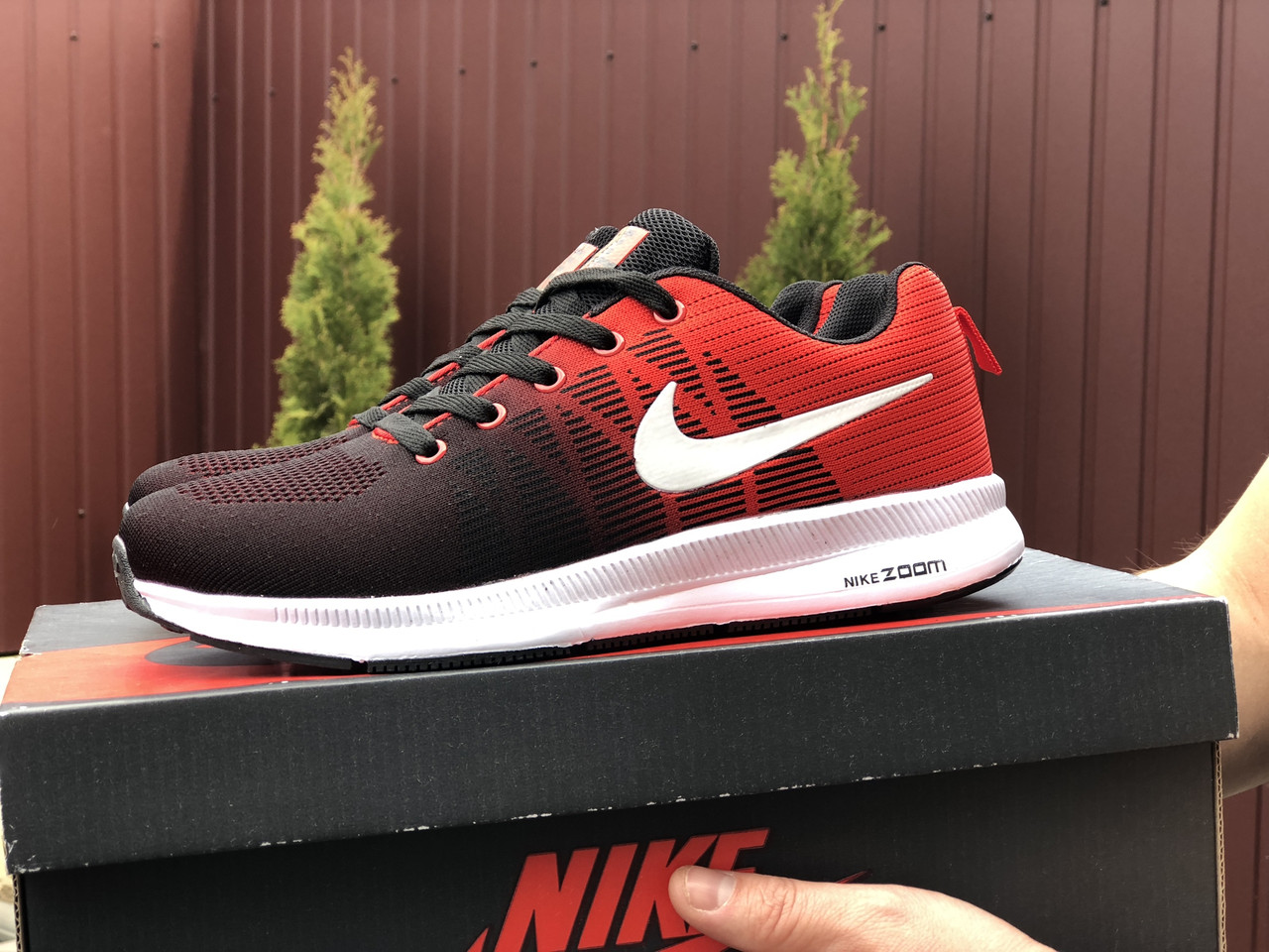 Чоловічі демісезонні кросівки Nike Zoom чорні з помаранчевим 44