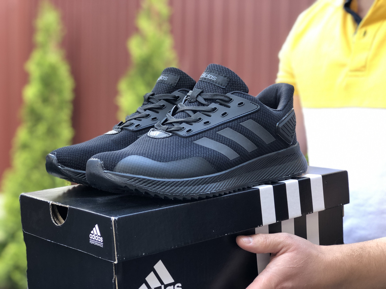 Чоловічі кросівки Adidas чорні 41