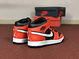 Чоловічі демісезонні кросівки Nike Air Jordan 1 Retro помаранчеві з чорним 44, фото 4