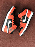 Чоловічі демісезонні кросівки Nike Air Jordan 1 Retro помаранчеві з чорним 44, фото 5