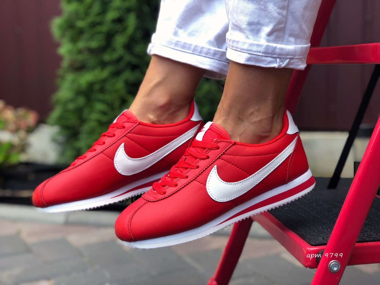 Жіночі шкіряні кросівки Nike Cortez червоні, фото 1