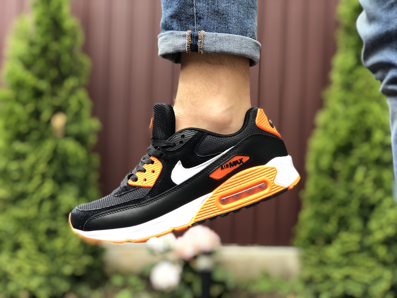 Чоловічі кросівки Nike Air Max 90 чорно білі \ помаранчеві 41