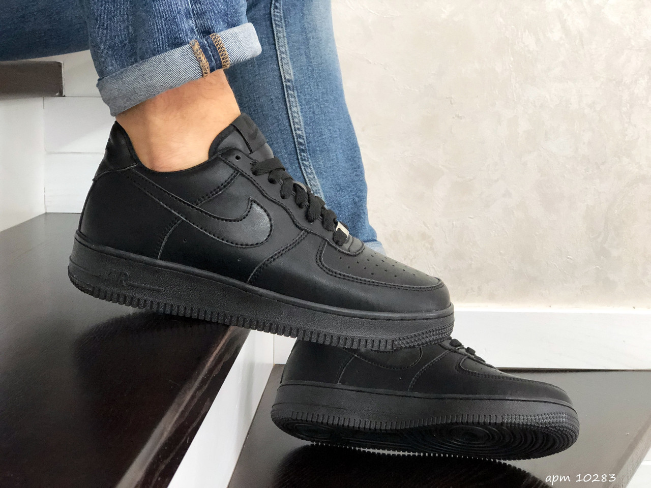 Чоловічі шкіряні кросівки Nike Air Force Af 1 чорні