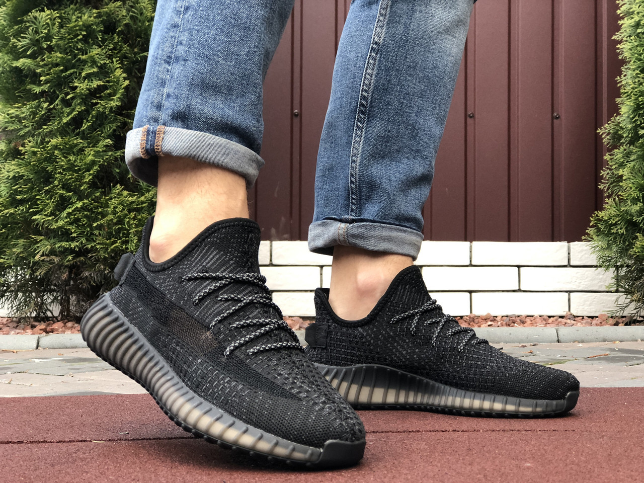 Кросівки чоловічі Adidas Yeezy Boost 350 v2 чорні [41-46] р.(41-26см)
