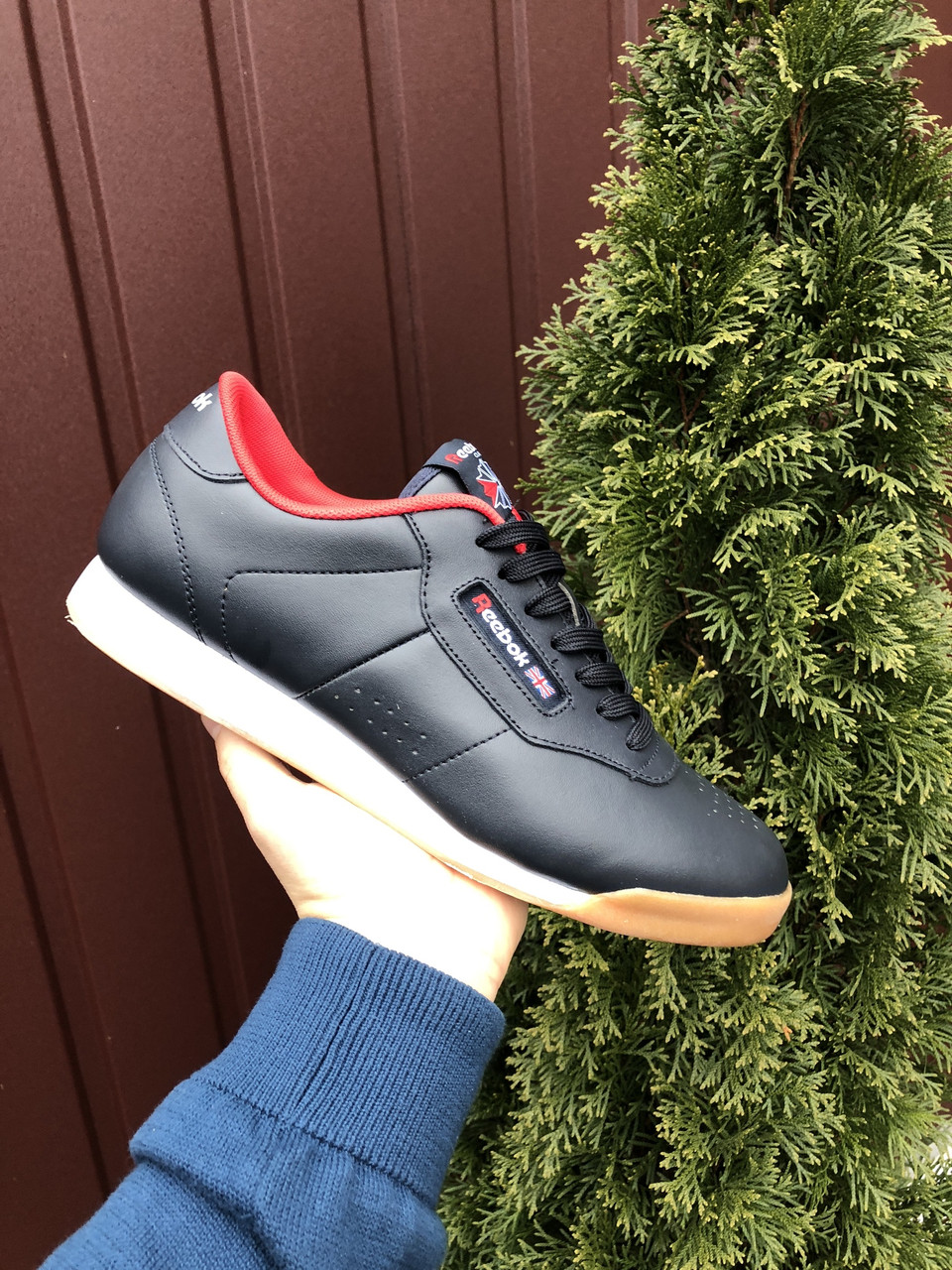 Чоловічі кросівки Reebok classic темно сині 42