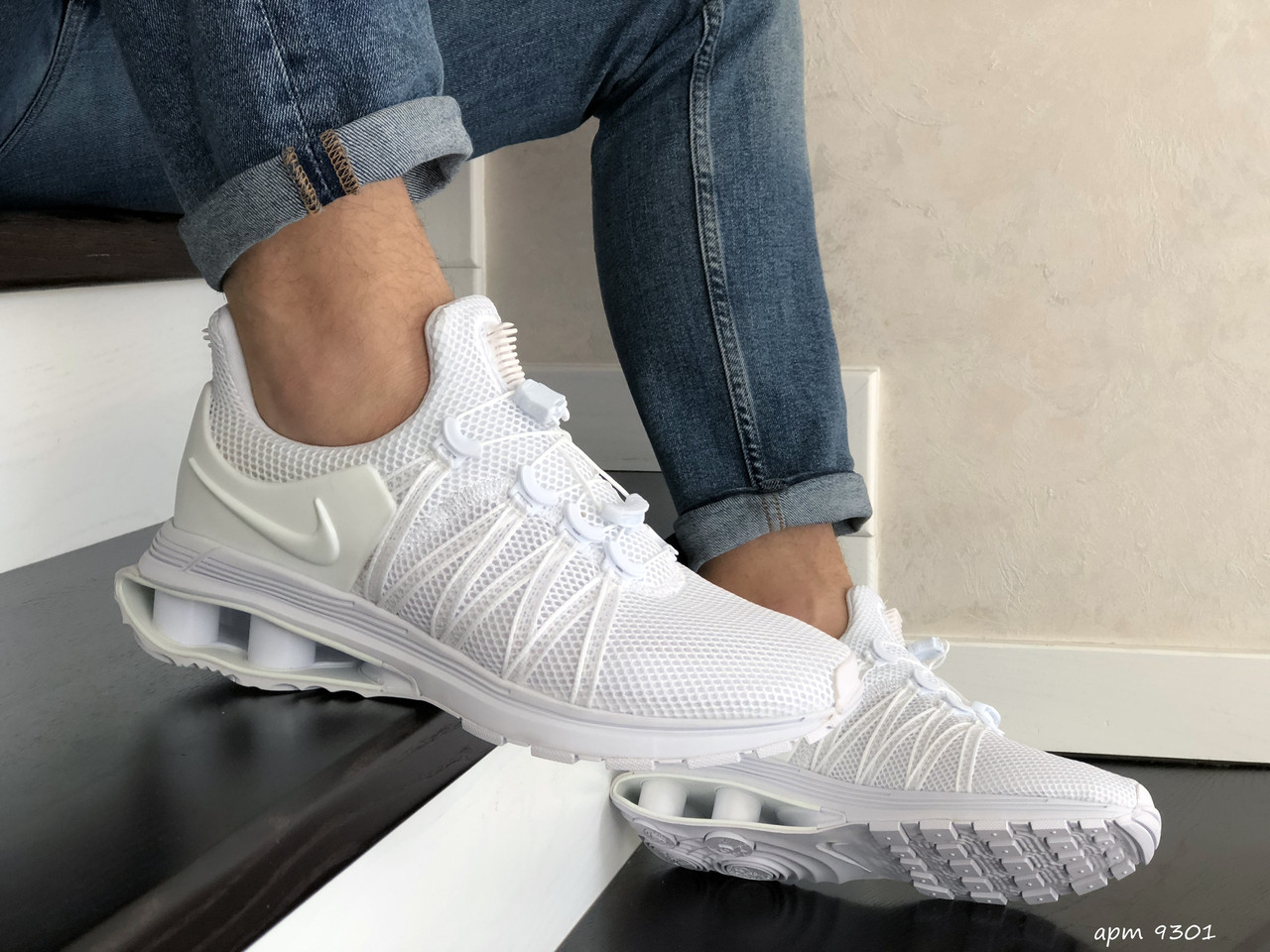 Чоловічі кросівки Nike Shox Gravity білі 43