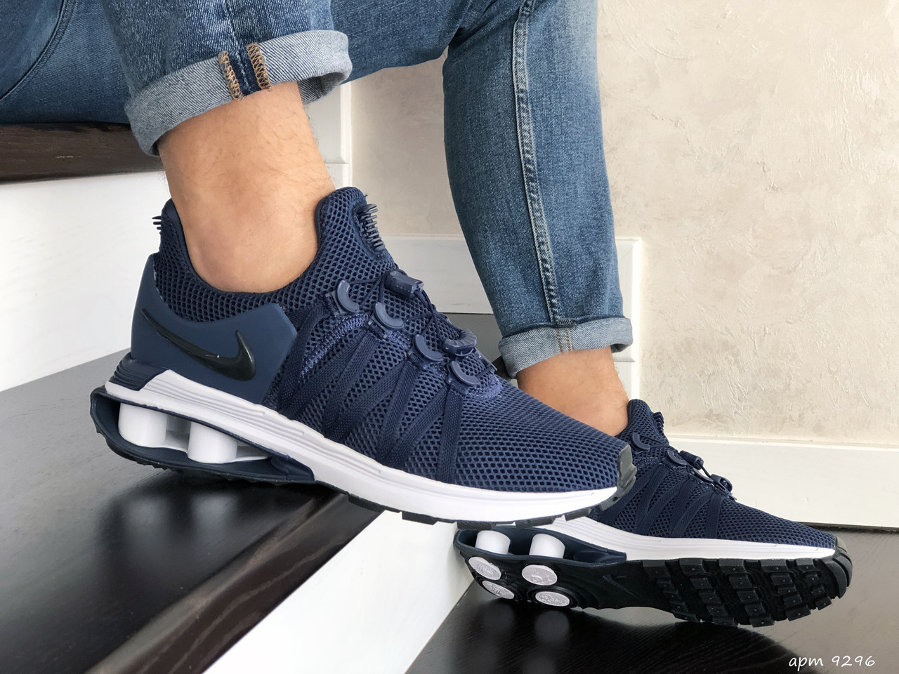Чоловічі кросівки Nike Shox Gravity темно сині з білим 41
