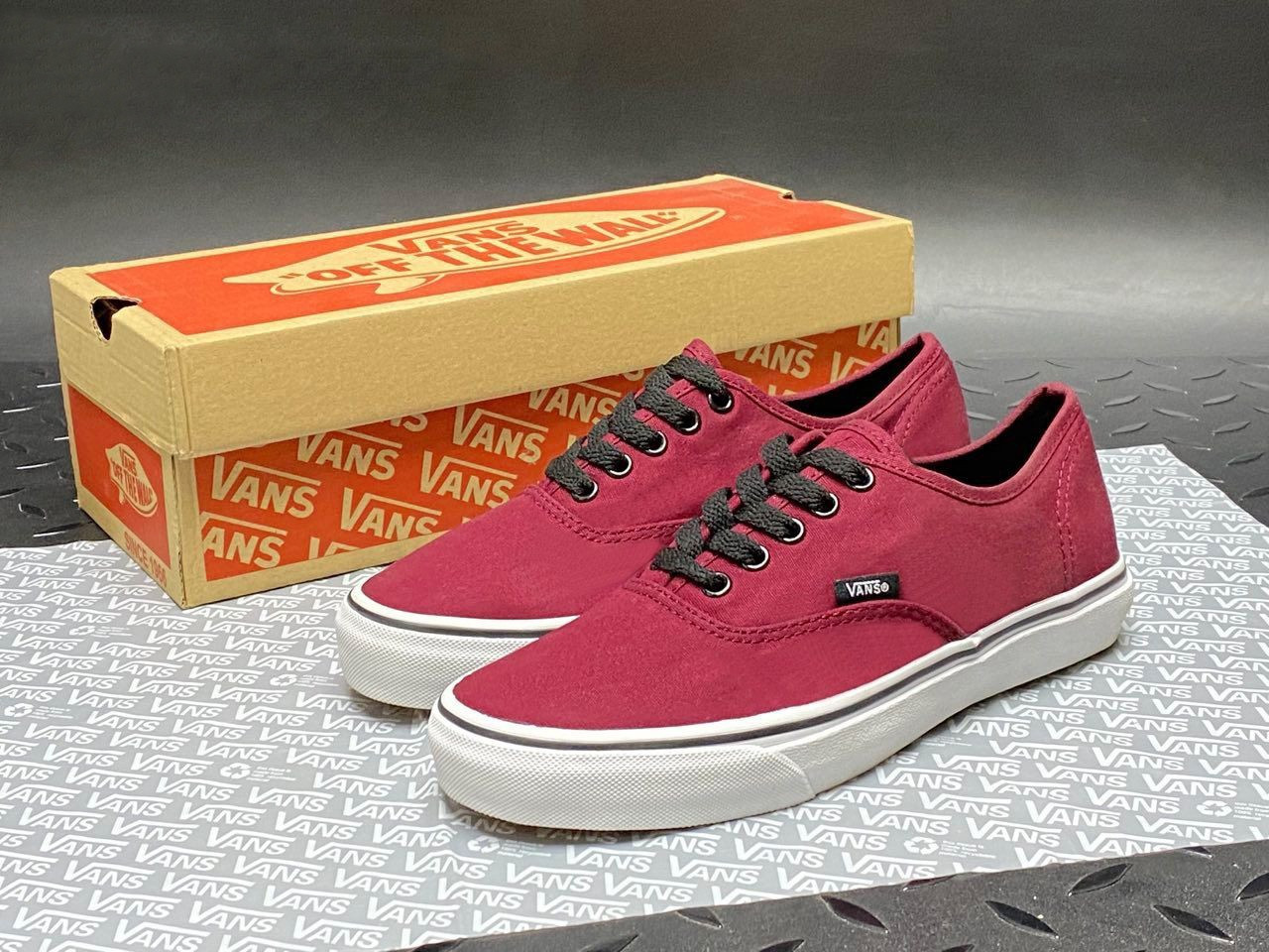 Кеди жіночі Vans бордові, фото 1