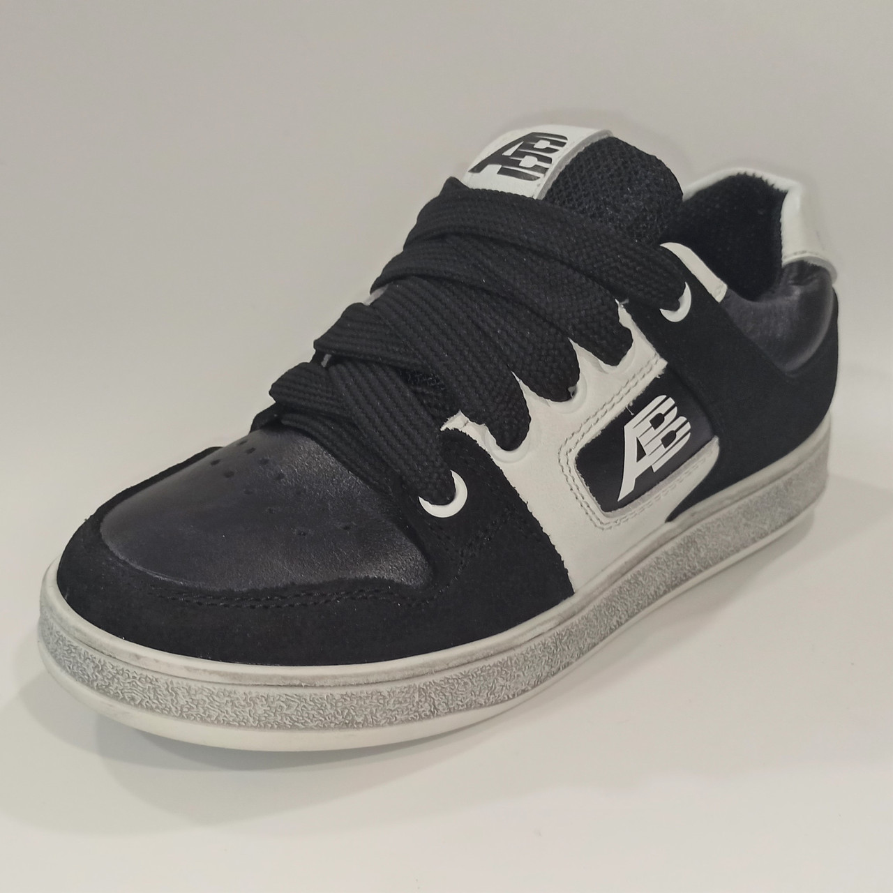 Модні кроси в стилі Adidas (код 1284) розміри: 31-39