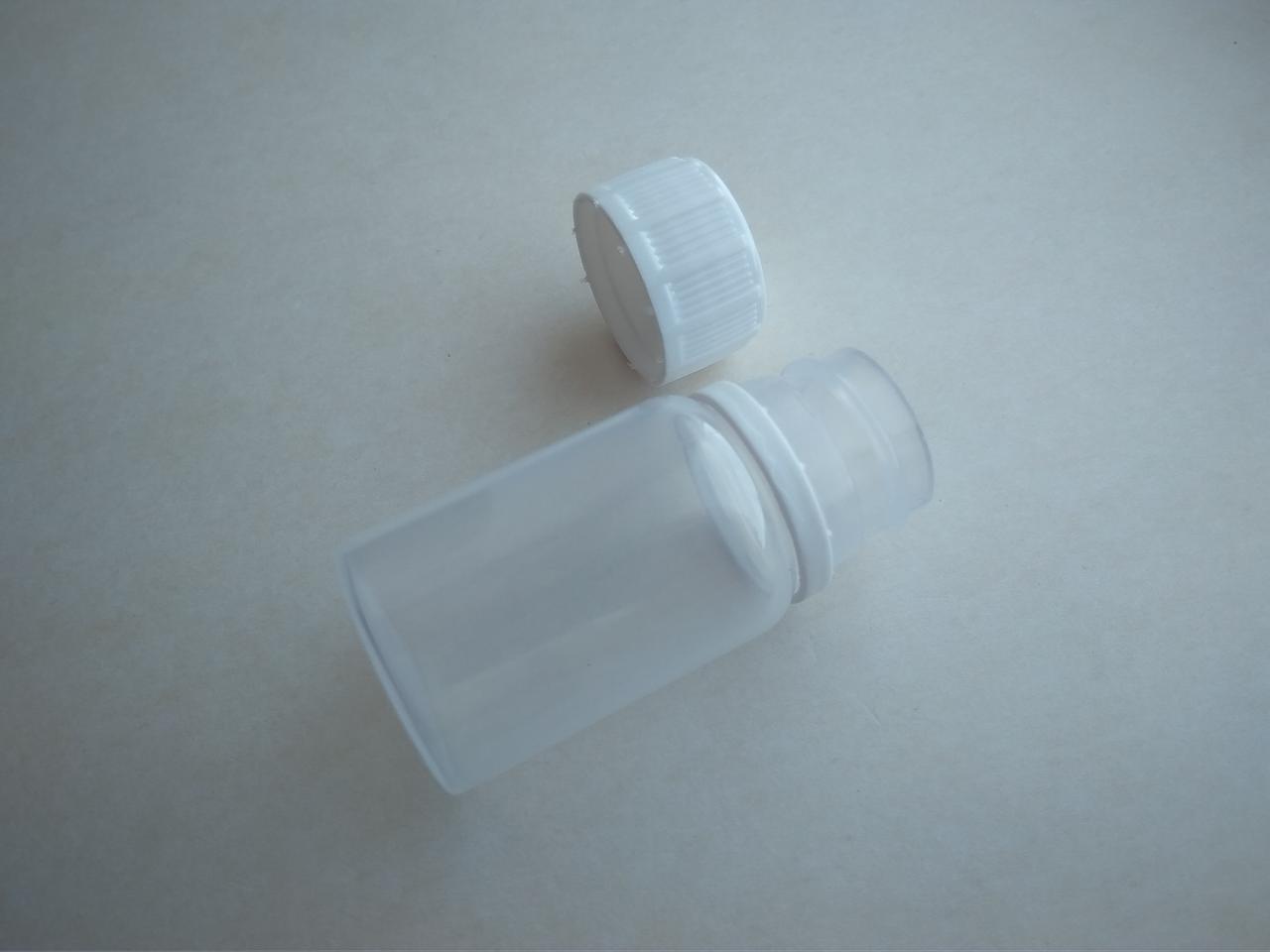 15 - 12 мл Поліпропілен (РР) нарівпрозорий флакон пляшка з кришкою з контрольним кільцем