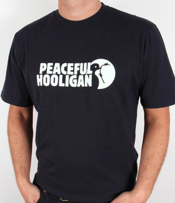 Футболка Peaceful hooligan