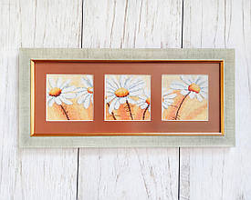 Картина вишита "Триптих з ромашками"