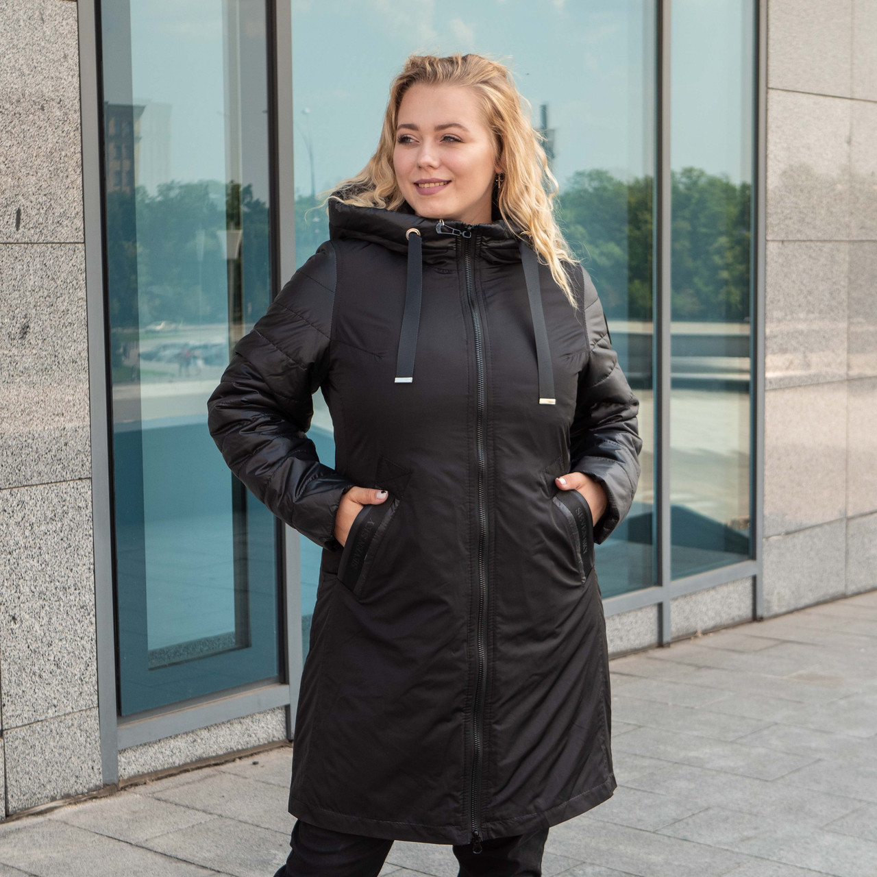 Удлиненная куртка женская демисезонная большие размеры 50,52,54 черный - фото 1 - id-p1234048478