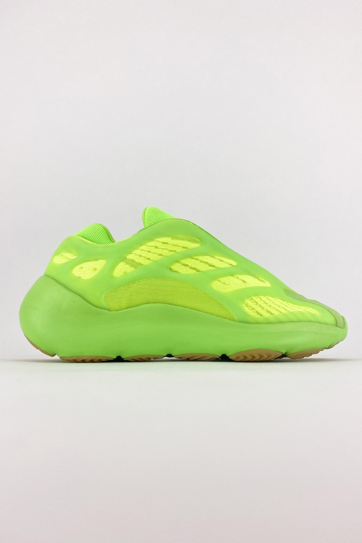 Мужские/ женские кроссовки Adidas Yeezy Boost 700 V3 Green Neon