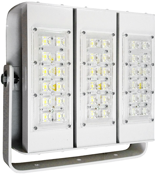 Прожектор MANTA TRIO-36VP (понад 72 000 кд і 172 лм/Ватт)