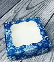 Коробка 100х100х30 мм, синій сніг, звичайне вікно