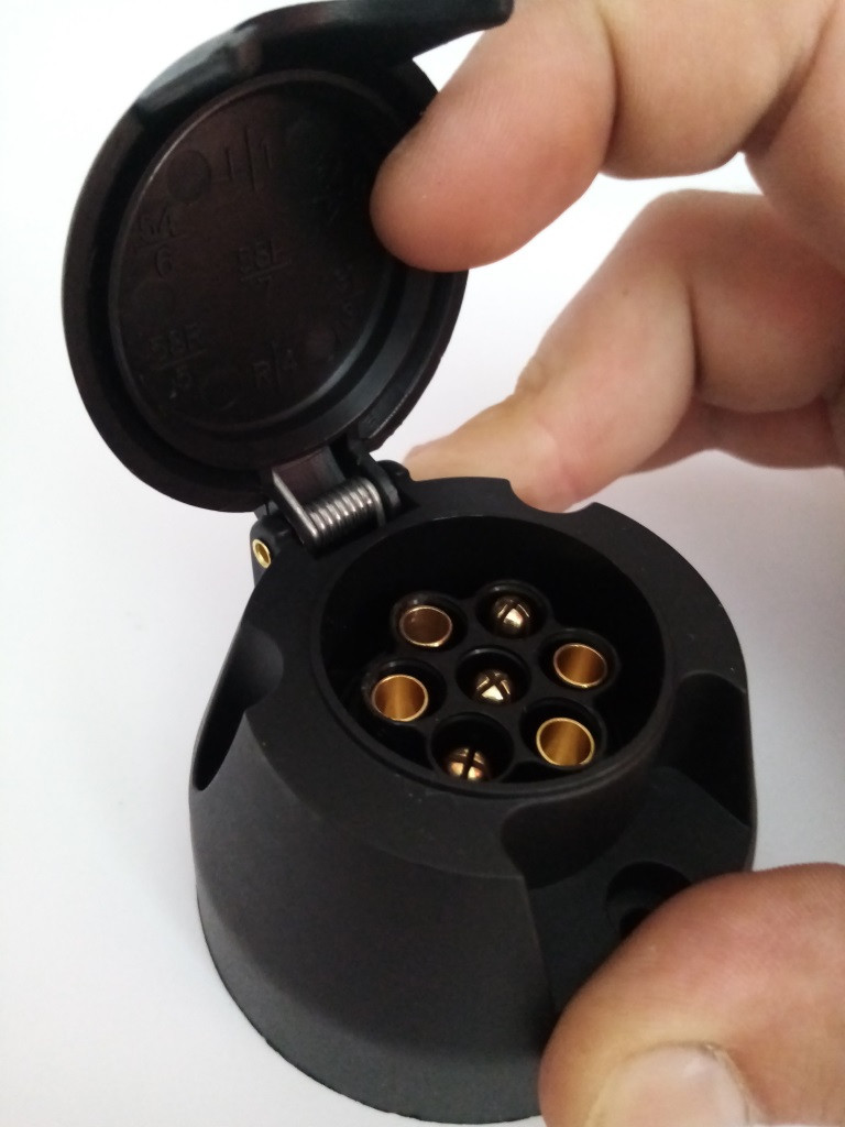 Розетка фаркопа (Пластик) мама Balaton на легковой прицеп (ID ...