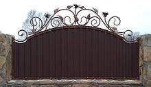 Кований паркан з профнастилом (840).