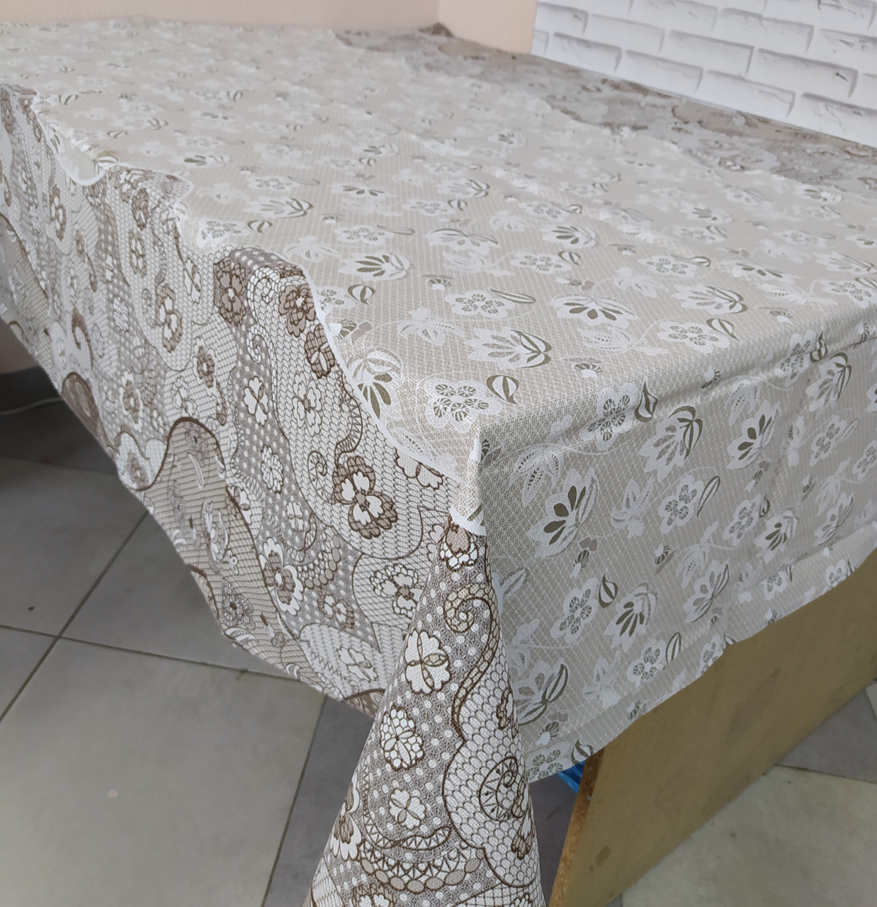 Лляна скатертина розмір 180x150 см для столу (N-802)