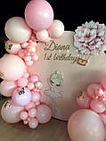 Фотозона глянцевая из шаров Круглая с Надписью на День Рождения девочки, фото 4