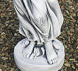 Садова скульптура Богиня зими зі штучного мармуру 83х25x24 см, фото 7