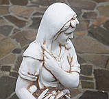 Садова скульптура Богиня зими зі штучного мармуру 83х25x24 см, фото 8