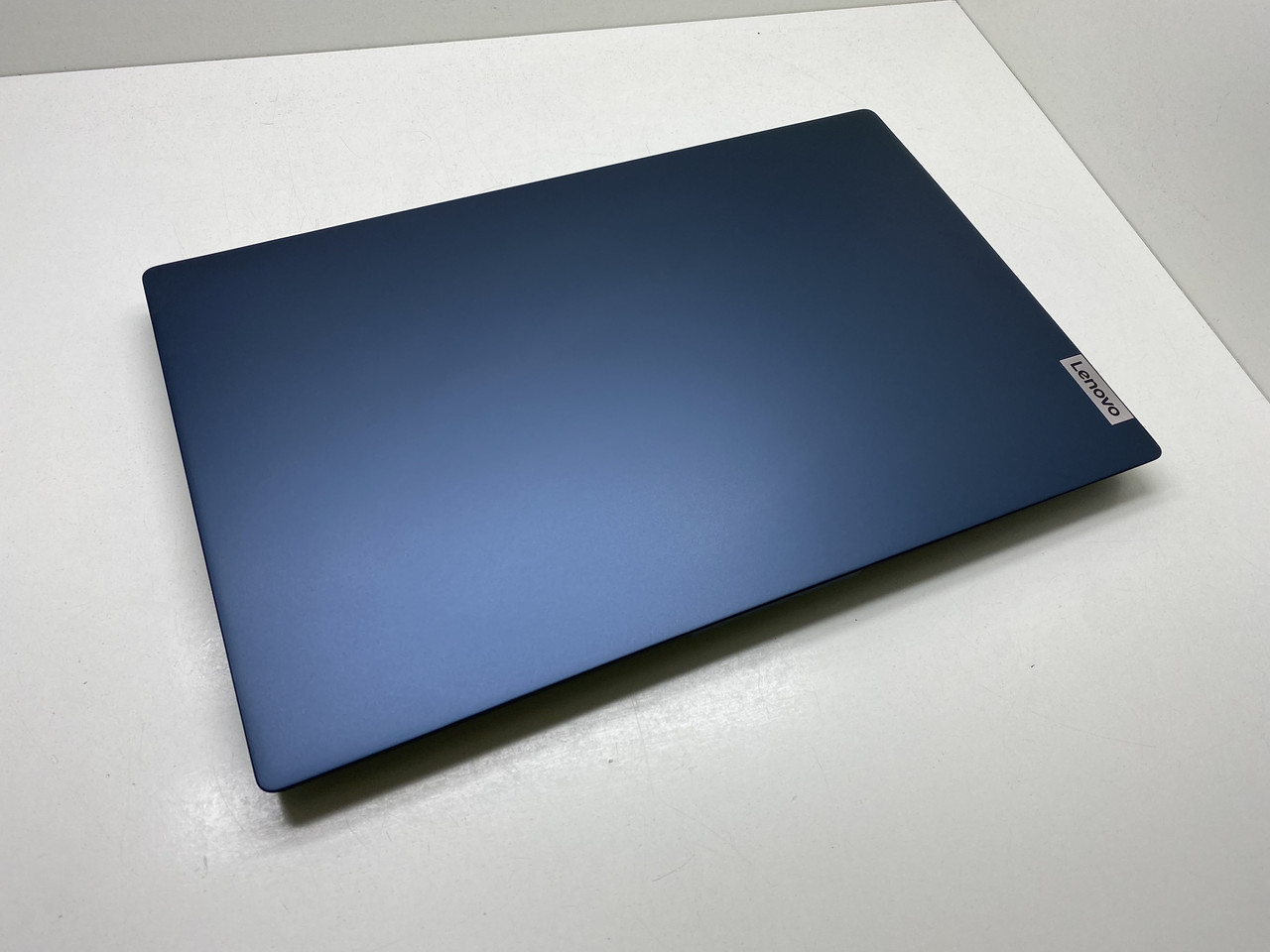 Ноутбук Lenovo IdeaPad 5-15IIL05