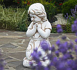 Садова фігура Дитина молиться на колінах 33x32x54.5 см, фото 6