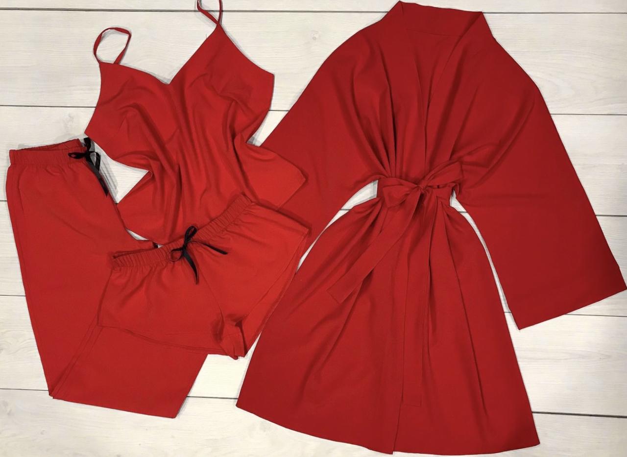 Комплект халат і піжама майка + штани + шорти.