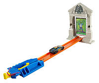 Трек Хот Вилс атака зомби Hot Wheels Zombie Attack Track Set