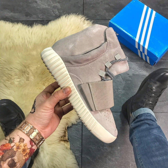Adidas boost 750 price online