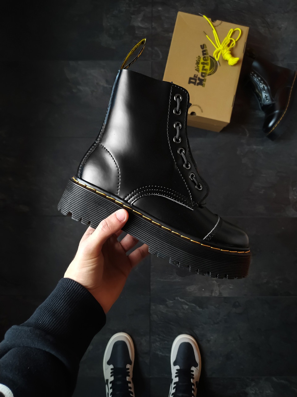 Женские зимние ботинки Dr. Martens Jadon ( с натуральным мехом)