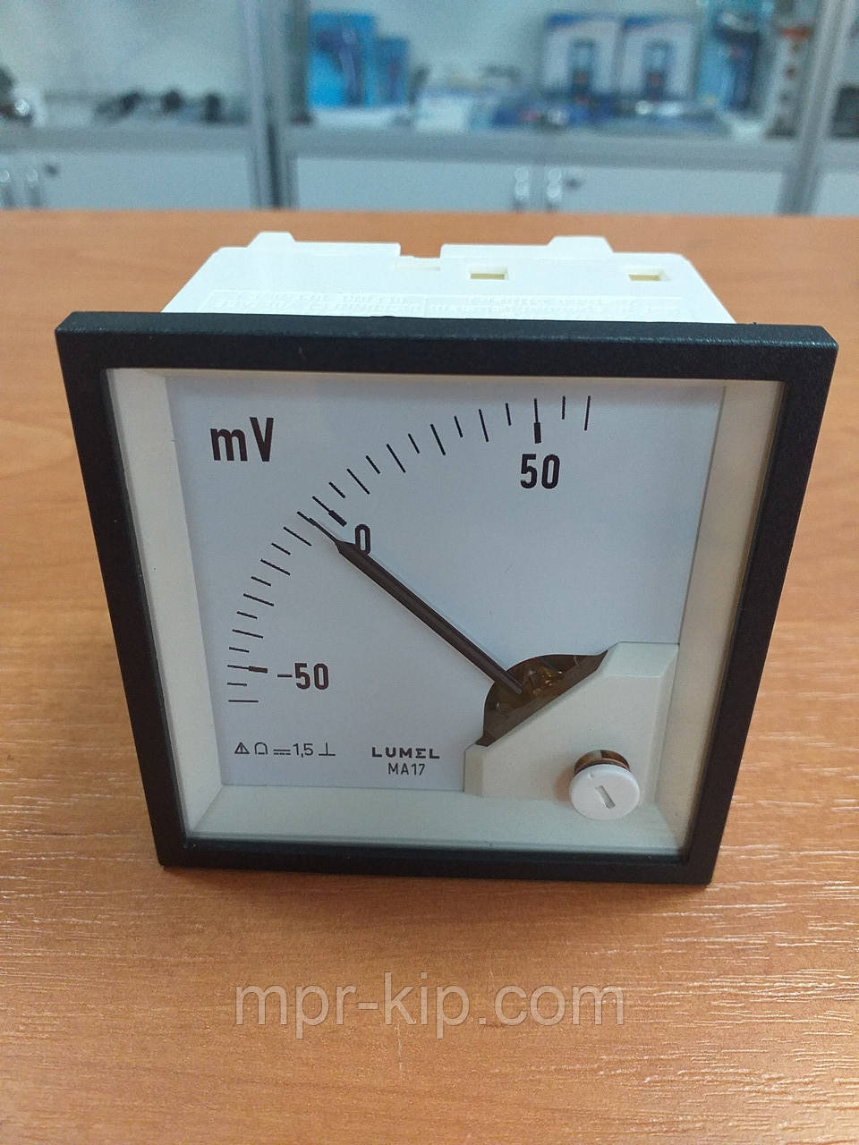 Аналоговий вольтметр LUMEL MA17N B505 60-0-60 mV, Польща