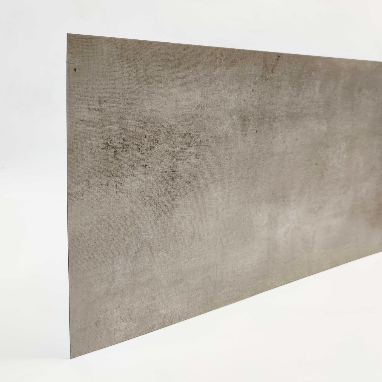 Самоклеющаяся плитка Потертый серый бетон матовая ПВХ винил ламинат декор стен 1 кв.м 6шт (СВП-114-М) - фото 3 - id-p1462401194