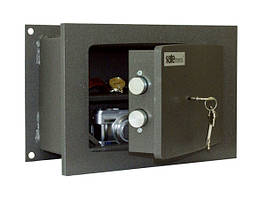 Вбудований у стіну звірозахищений сейф Safetronics STR 18M